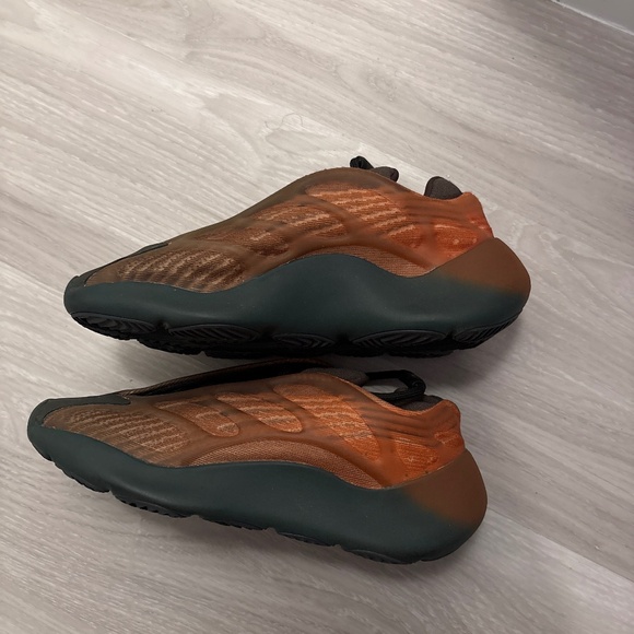 Shoes - Picture 1 of 2
